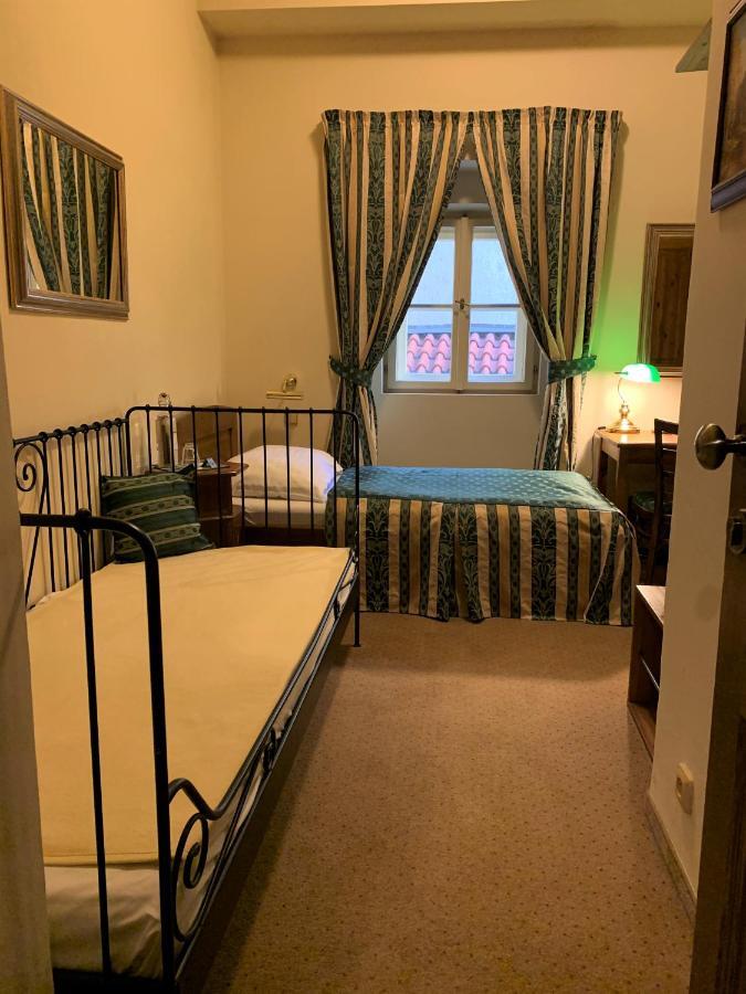 U Schnellu Hotell Praha Eksteriør bilde